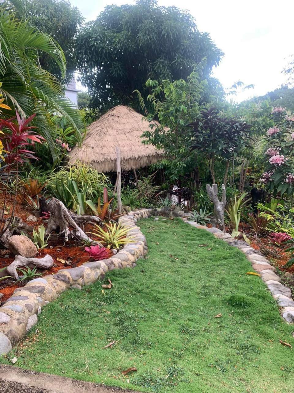 Orchid Resort Ltd Guillet Exterior foto